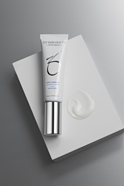 Blemish treatment
Prevent future breakouts
Post-blemish marks
Reduce scarring
Clear skin
Fast-absorbing serum
Fragrance-free acne treatment