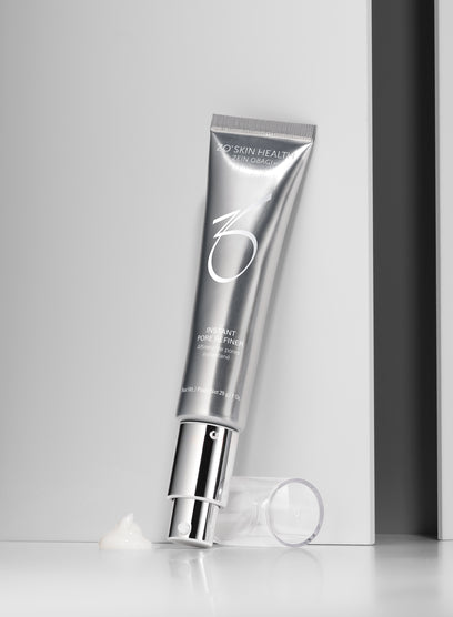 Pore Minimizing Serum | Matte Finish &amp; Smooth Skin Texture
This lightweight serum is designed to minimize the appearance of pores while controlling oil for a shine-free, matte look. Its dual-action formula exfoliates dead skin cells and smooths skin texture to help prevent congestion and breakouts.

Key Benefits:

Refines Pores: Reduces the appearance of enlarged pores for smoother skin.
Shine-Free Matte Finish: Controls oil on the surface of the skin for a long-lasting matte appearance.
Smooths Skin Textur
